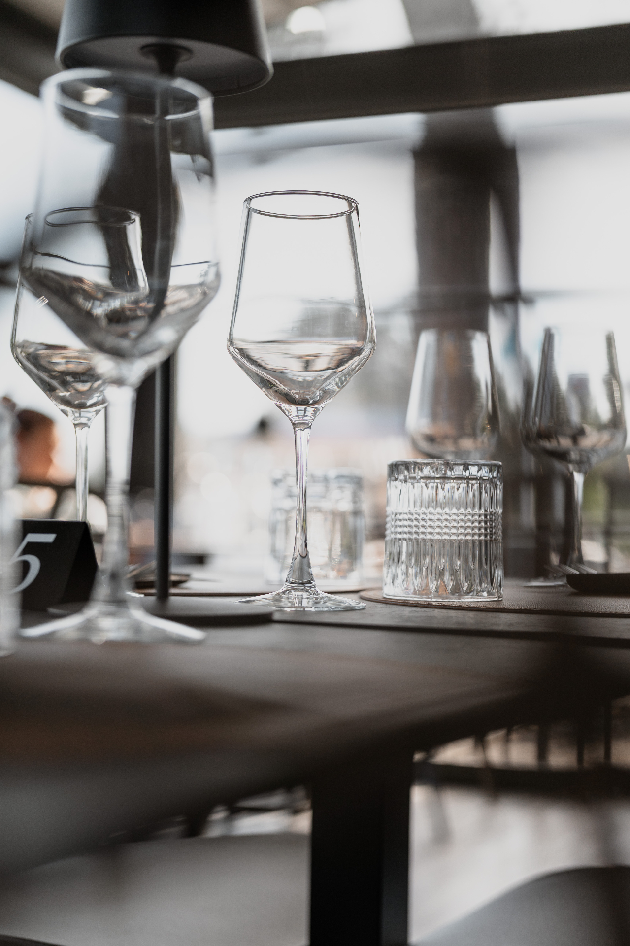 Calici sul tavolo del Ristorante Canova